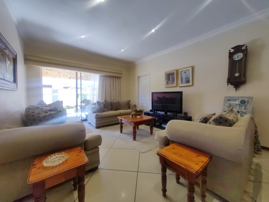 3 Bedroom Property for Sale in Grimbeeck Park North West